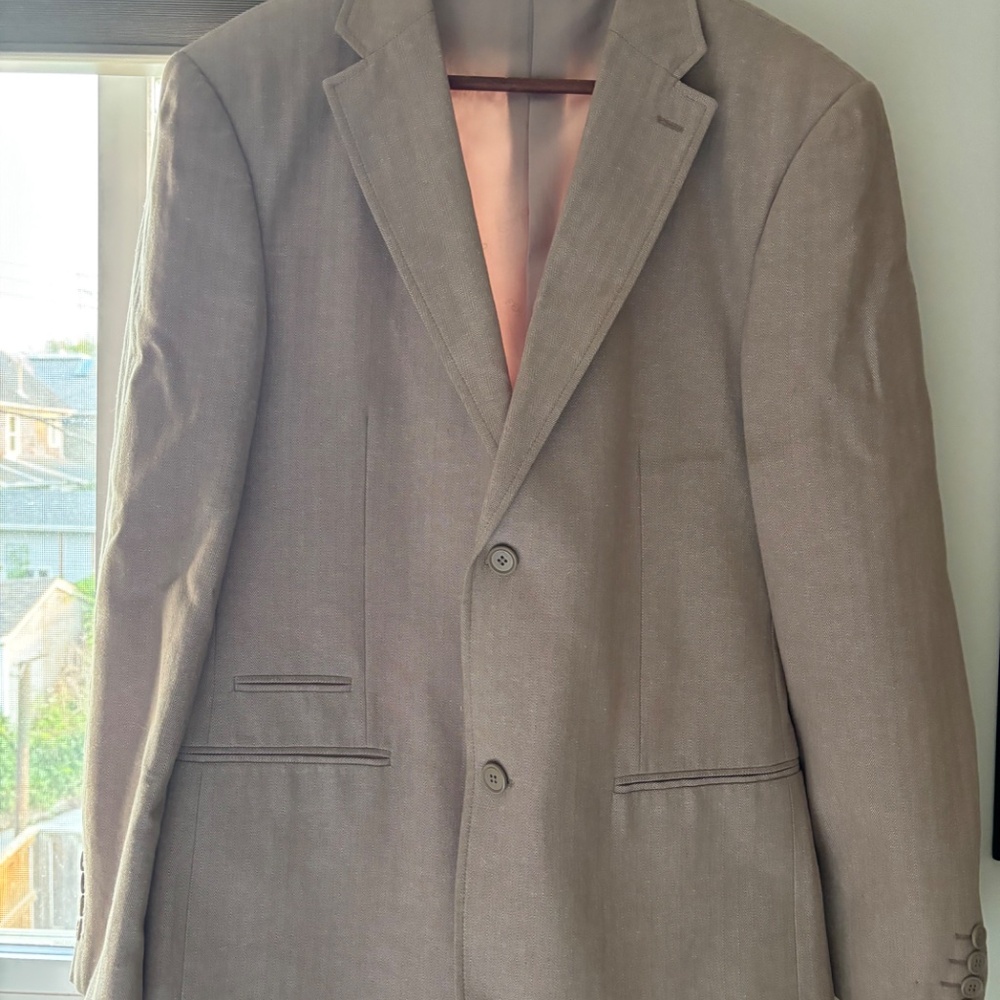 FERAUD Size LARGE Men's jacket with front & inner pockets. Feraud lining.